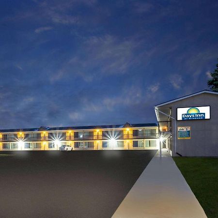 Days Inn By Wyndham Birch Run Ngoại thất bức ảnh