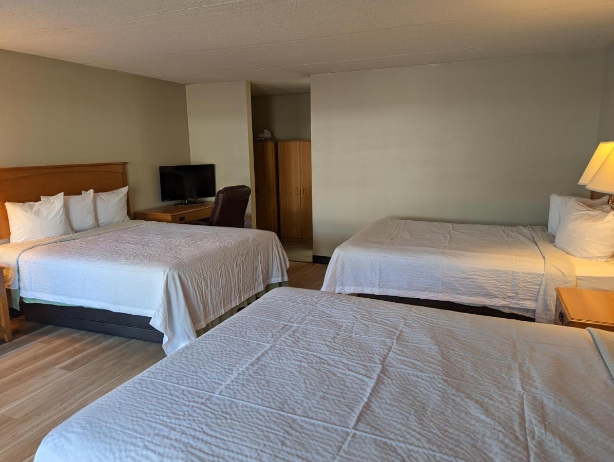 Days Inn By Wyndham Birch Run Ngoại thất bức ảnh