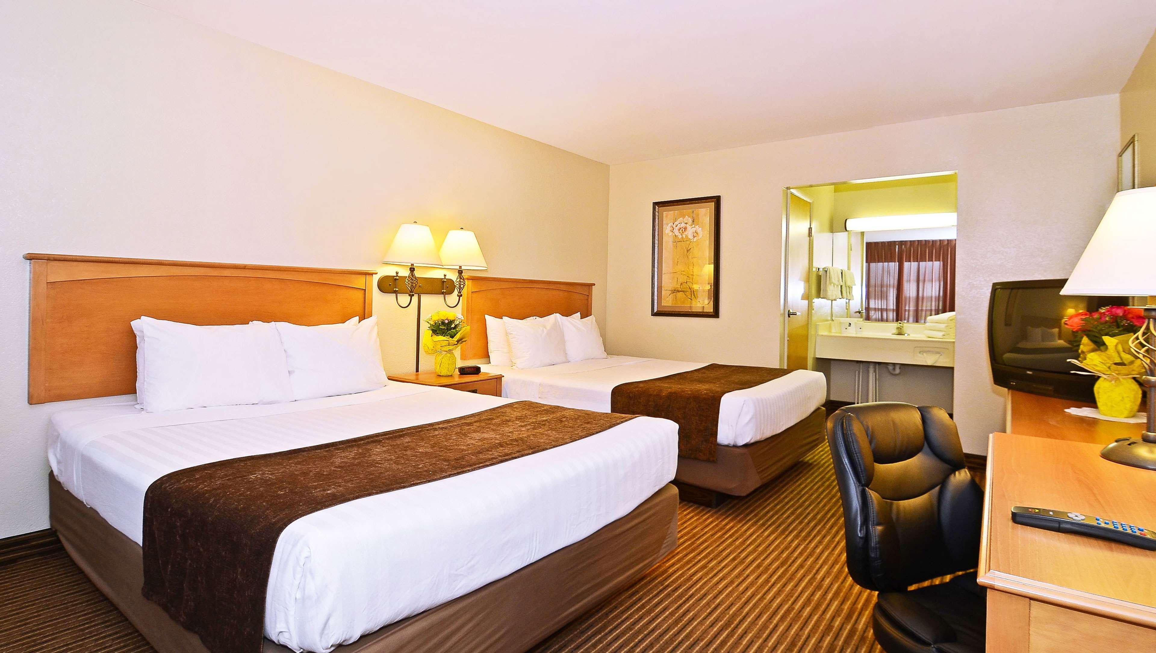 Days Inn By Wyndham Birch Run Ngoại thất bức ảnh