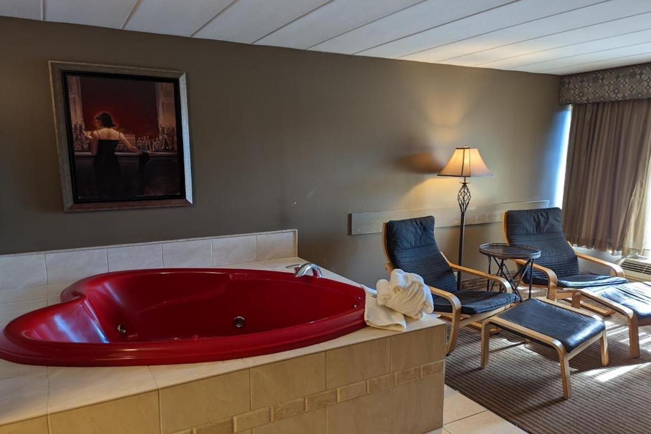 Days Inn By Wyndham Birch Run Ngoại thất bức ảnh