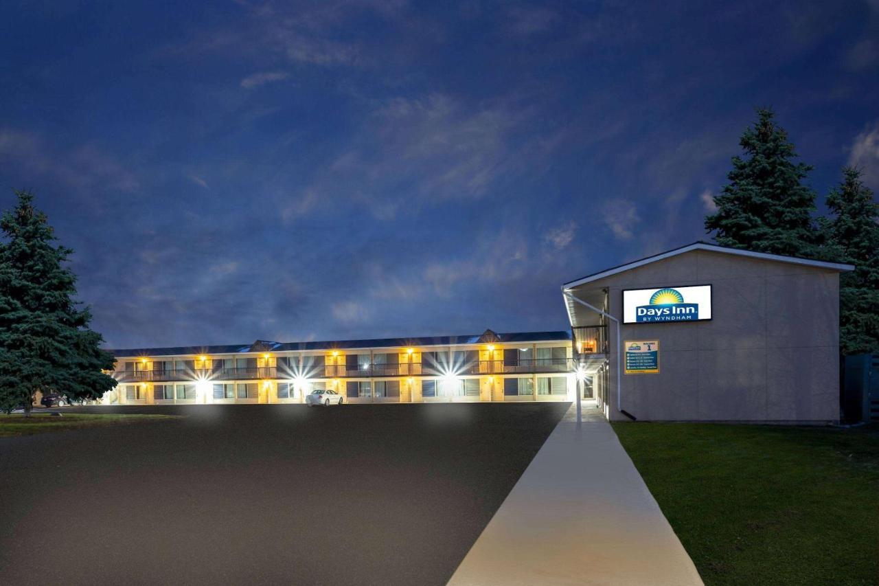 Days Inn By Wyndham Birch Run Ngoại thất bức ảnh