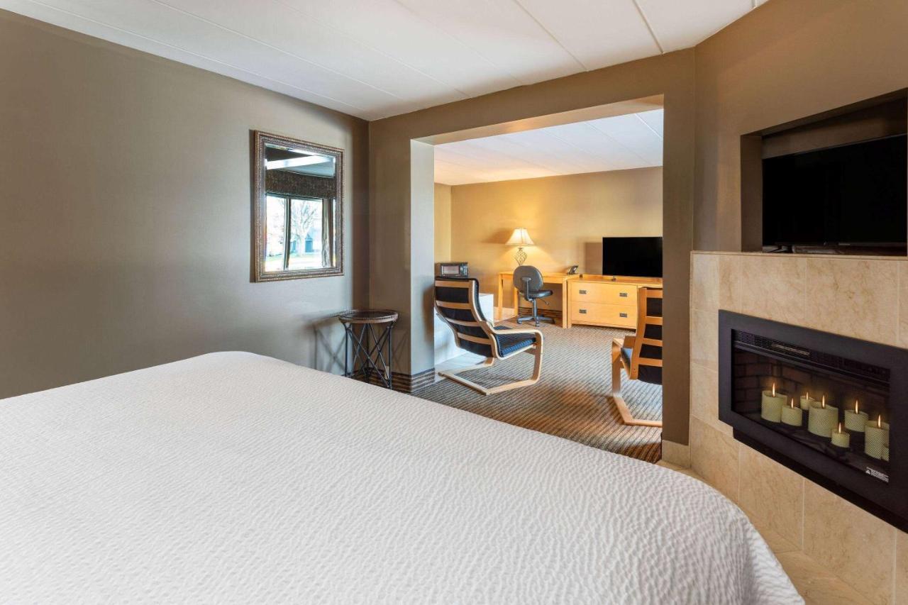 Days Inn By Wyndham Birch Run Ngoại thất bức ảnh