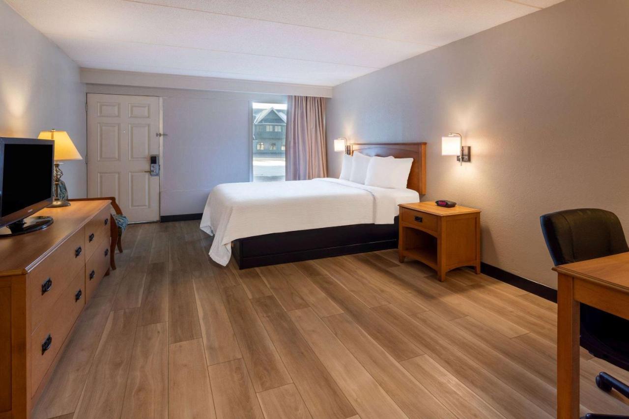 Days Inn By Wyndham Birch Run Ngoại thất bức ảnh
