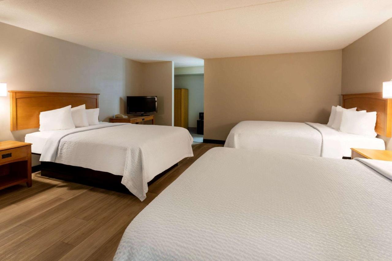 Days Inn By Wyndham Birch Run Ngoại thất bức ảnh